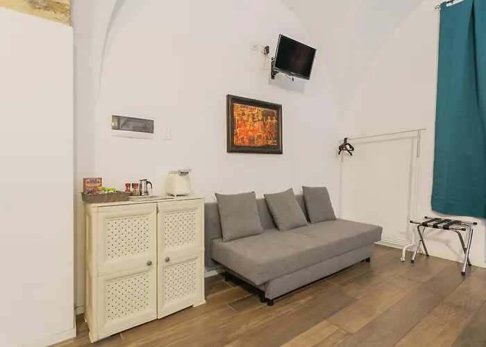 Red Rooms By Wonderful Italy Bari
